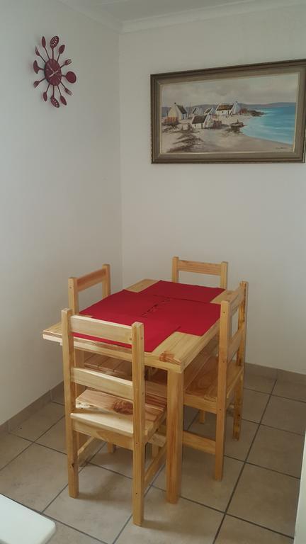 Bayview Selfcatering Apartment Hartenbos Bagian luar foto